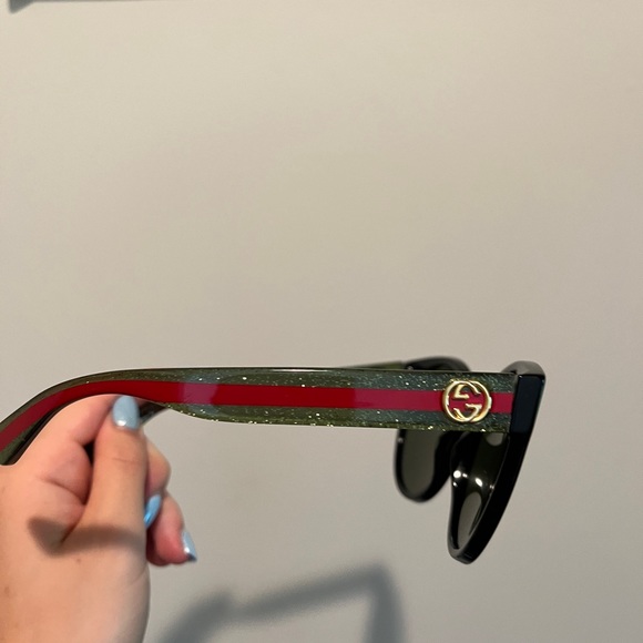 Gucci Sunglasses - Picture 3 of 11